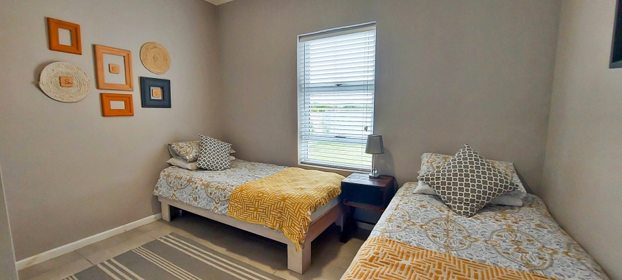 4 Bedroom Property for Sale in Struisbaai Western Cape